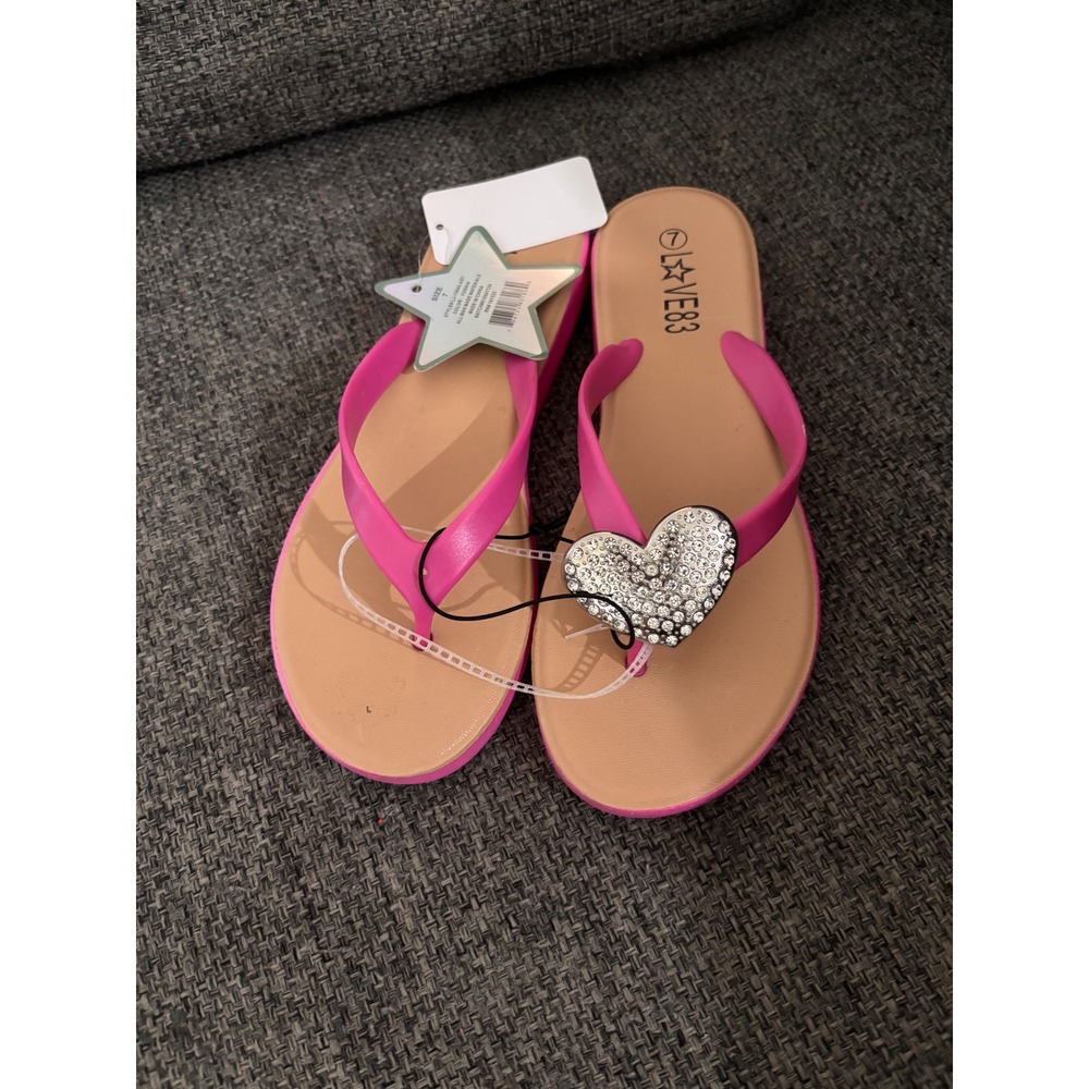 Love83 Pink Heart Rhinestone Thong Flip Flops Sandals - Women's Size 7